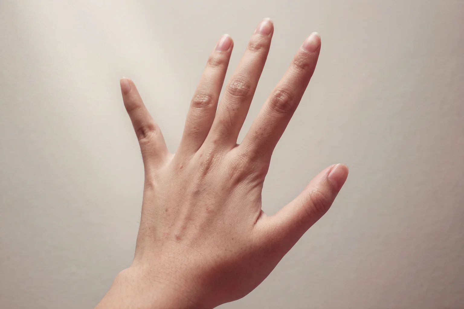 När ska du söka handkirurgi – och hur bokar du?